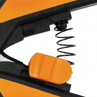 Nůžky prostřihávací špičaté Fiskars Solid P13