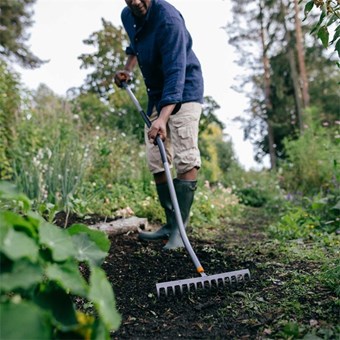 Hrábě na půdu se zahnutou násadou Ergonomic™