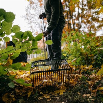 Hrábě lopatové Fiskars Ergonomic™
