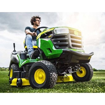 John Deere X167R - 107cm - 300l - traktor zahradní