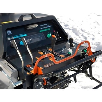 Honda HSL 2511 E sněhová pásová fréza Honda H721581 12