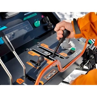 Honda HSL 2511 E sněhová pásová fréza Honda H721581 11